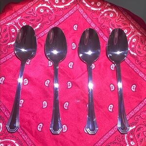 Oneida Lido pattern Serving Spoons - Set/4 NWOT 18/10 Stainless